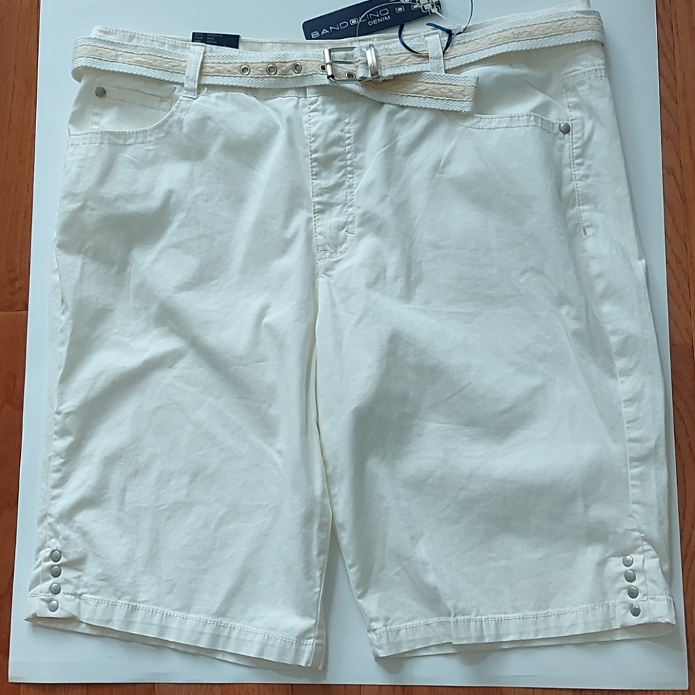 Bandolino Cream Denim Cotton Shorts/Belt Sz 14